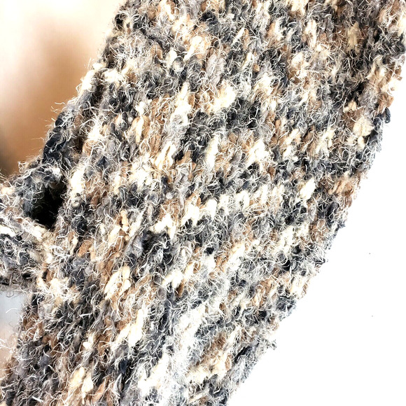 Steve Madden Everyday Gray Nylon Blend Soft Infinity Scarf - Picture 4 of 7